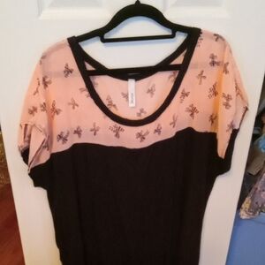 Pink And Black Bow Top Size 2x